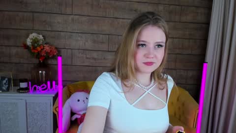 Snapshot of selinswarovski chatting on 7, 2, 2025 SelinSwarovski online show from 7, 2, 2025