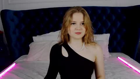 Snapshot of selinswarovski chatting on 9, 2, 2025 SelinSwarovski online show from 9, 2, 2025