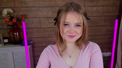 Snapshot of selinswarovski chatting on 1, 3, 2025 SelinSwarovski online show from 1, 3, 2025