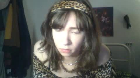 goddess esme  online show from 14, 2, 2026