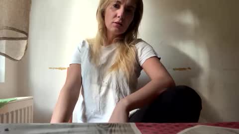 Sennya online show from 5, 11, 2025