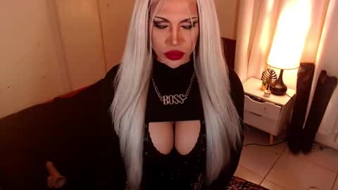 Snapshot of sensational_diva chatting on 7, 2, 2026 unstappable queen kate online show from 7, 2, 2026