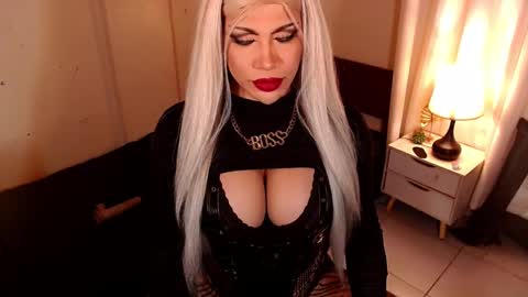 Snapshot of sensational_diva chatting on 14, 2, 2026 unstappable queen kate online show from 14, 2, 2026