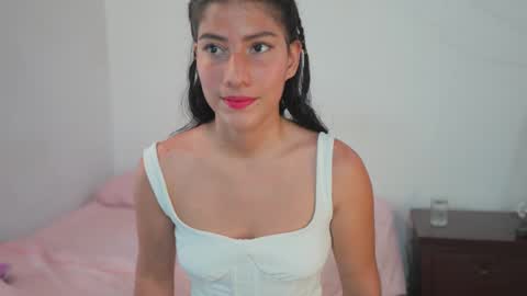 Snapshot of senssual_goddess chatting on 21, 2, 2025 senssual_goddess online show from 21, 2, 2025