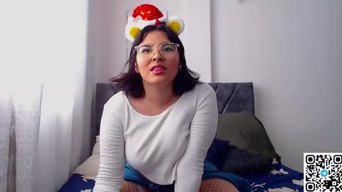 Camille and sophie online show from 24, 12, 2024