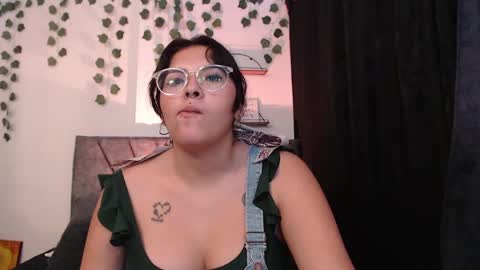 Camille and sophie online show from 20, 2, 2025