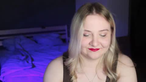 Snapshot of sensual_girrrl chatting on 15, 5, 2026 Ilona online show from 15, 5, 2026