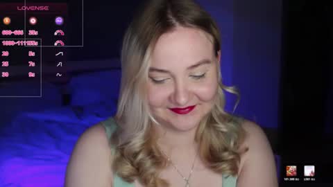 Snapshot of sensual_girrrl chatting on 26, 5, 2026 Ilona online show from 26, 5, 2026