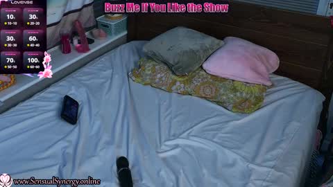 Snapshot of sensual_synergy_ chatting on 5, 3, 2025 SensualSynergy online show from 5, 3, 2025