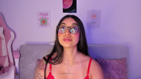 Snapshot of sensualhaven_ chatting on 4, 12, 2024 sensualhaven_ online show from 4, 12, 2024