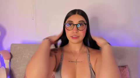 Snapshot of sensualhaven_ chatting on 4, 3, 2025 sensualhaven_ online show from 4, 3, 2025