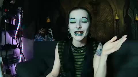 Seraphin Munster online show from 23, 10, 2025