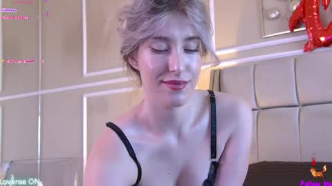 Snapshot of serena_bennet chatting on 21, 9, 2025 Serena online show from 21, 9, 2025