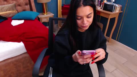 Snapshot of serena_mendez chatting on 8, 1, 2025 Serena online show from 8, 1, 2025