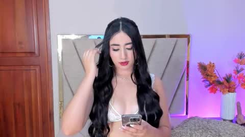 serenaaveline online show from 12, 11, 2025