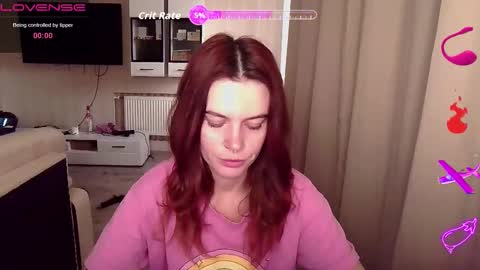 Snapshot of serenamilss chatting on 12, 9, 2025 serenamilss online show from 12, 9, 2025