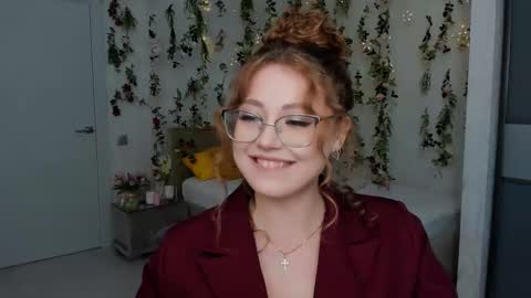 Ophelia online show from 12, 9, 2025