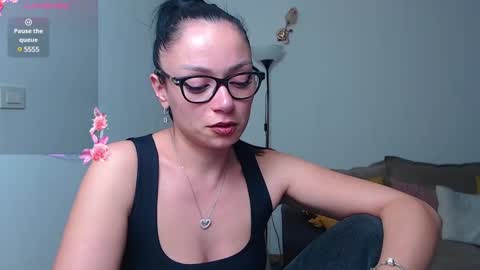 SereneSophi online show from 31, 1, 2025