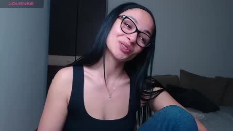 SereneSophi online show from 23, 4, 2026