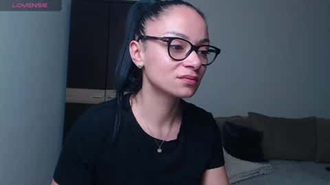 Snapshot of serenesophi chatting on 29, 4, 2026 SereneSophi online show from 29, 4, 2026