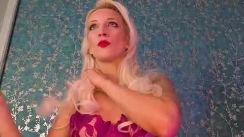 serenexx  your MILF online show from 19, 11, 2025