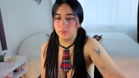 Serenna Cruz online show from 31, 10, 2025