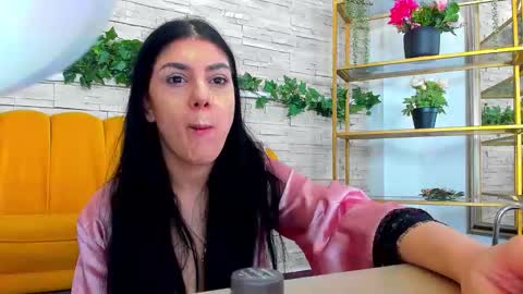 SerennaNoir online show from 20, 12, 2025