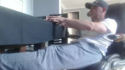 Snapshot of serioyhetero19 chatting on 8, 1, 2025 hetero serio discreto online show from 8, 1, 2025