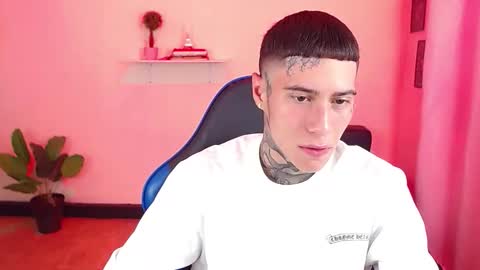 Thomas online show from 4, 12, 2025