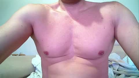 Snapshot of sex_machine_19 chatting on 21, 6, 2026 SEX MACHINE 19 online show from 21, 6, 2026