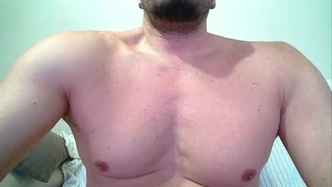 Snapshot of sex_machine_19 chatting on 12, 7, 2026 SEX MACHINE 19 online show from 12, 7, 2026