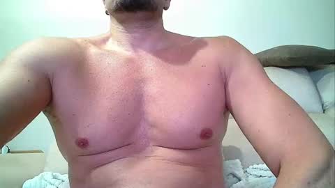 Snapshot of sex_machine_19 chatting on 22, 7, 2026 SEX MACHINE 19 online show from 22, 7, 2026