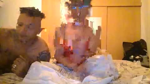 Snapshot of sexmonsterz chatting on 22, 3, 2026 Robs and Jenn online show from 22, 3, 2026