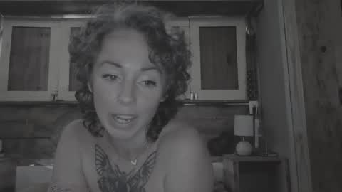 Snapshot of sexnchocolate chatting on 5, 1, 2025 Trixy Rose online show from 5, 1, 2025
