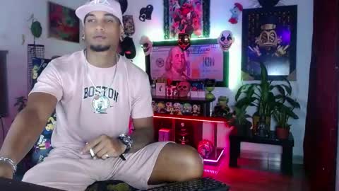 Snapshot of sexo_aharon chatting on 7, 6, 2026 Aharon ravelo online show from 7, 6, 2026