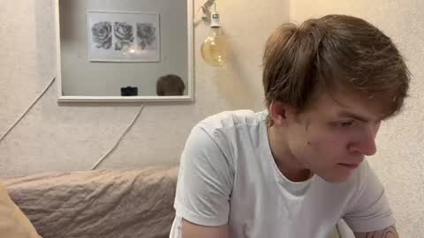 Jennis and OliverPvt is open online show from 24, 4, 2026