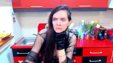 Snapshot of sexqueen1111 chatting on 3, 2, 2025 sexqueen1111 online show from 3, 2, 2025