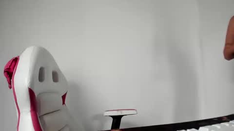 SARA    online show from 15, 1, 2025