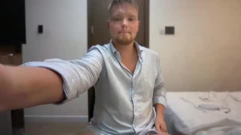 Snapshot of sexual_sbotage chatting on 7, 6, 2026 Max Leman online show from 7, 6, 2026