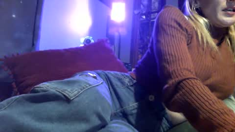 Leeah CloudZzz online show from 4, 7, 2026