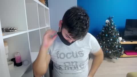 Snapshot of sexxxdickbig chatting on 25, 12, 2024 Tommy online show from 25, 12, 2024