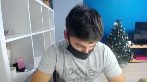 Snapshot of sexxxdickbig chatting on 25, 12, 2024 Tommy online show from 25, 12, 2024