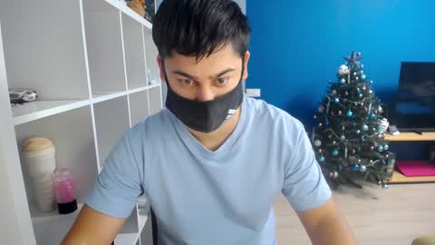 Snapshot of sexxxdickbig chatting on 29, 12, 2024 Tommy online show from 29, 12, 2024