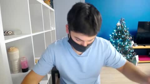 Snapshot of sexxxdickbig chatting on 31, 12, 2024 Tommy online show from 31, 12, 2024