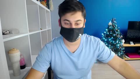 Snapshot of sexxxdickbig chatting on 2, 1, 2025 Tommy online show from 2, 1, 2025
