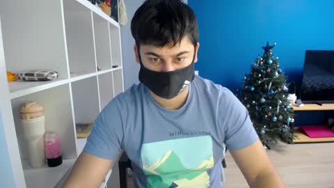 Snapshot of sexxxdickbig chatting on 19, 1, 2025 Tommy online show from 19, 1, 2025