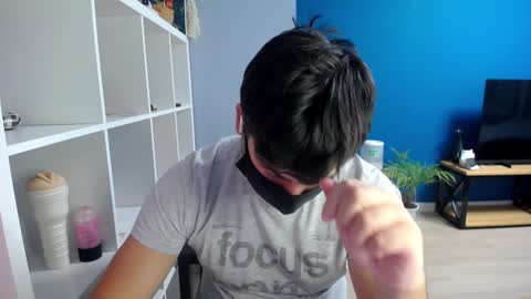 Snapshot of sexxxdickbig chatting on 22, 1, 2025 Tommy online show from 22, 1, 2025