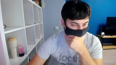 Snapshot of sexxxdickbig chatting on 22, 1, 2025 Tommy online show from 22, 1, 2025