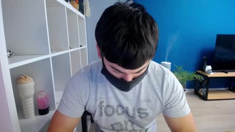 Snapshot of sexxxdickbig chatting on 23, 1, 2025 Tommy online show from 23, 1, 2025