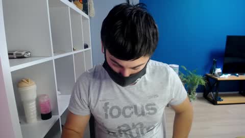 Snapshot of sexxxdickbig chatting on 24, 1, 2025 Tommy online show from 24, 1, 2025